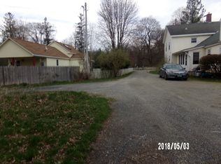 40 Bank St, North Bennington, VT 05257