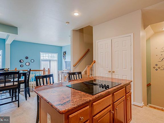 5th image of 15632 William Bayliss Ct