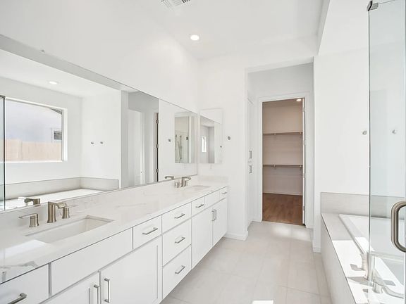 Lot 110 Primary Bath