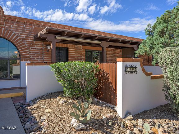2nd image of 328 S Paseo Pena