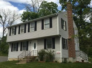 21 Elizabeth Cir, Framingham, MA 01702