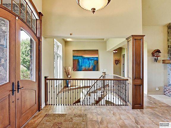 4th image of 1586 Avignon Cir