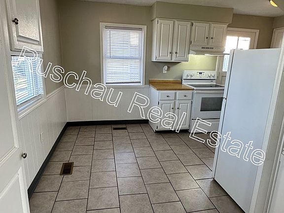 3rd image of 3044 Mohican Ave
