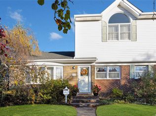 80 Rita Dr, East Meadow, NY 11554