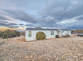 33 Pinto Rd, Edgewood, NM 87015