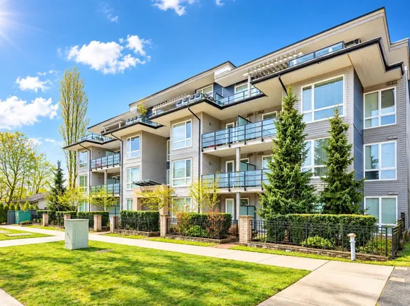 15628 104th Ave #101, Surrey, BC V4N 2J3