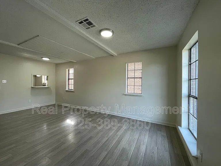 750 Hospital Rd #O-4 — Photo 7