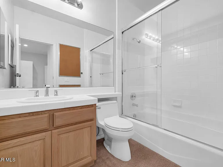 Westhaven Dr — Photo 30