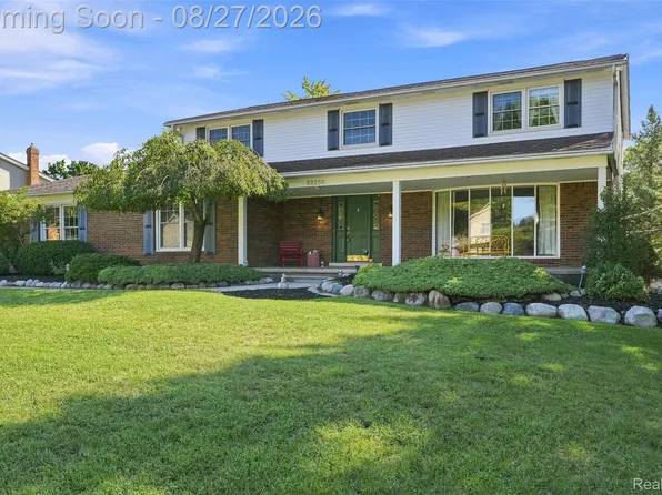 53256 Eastbourne Dr, Utica, MI 48316