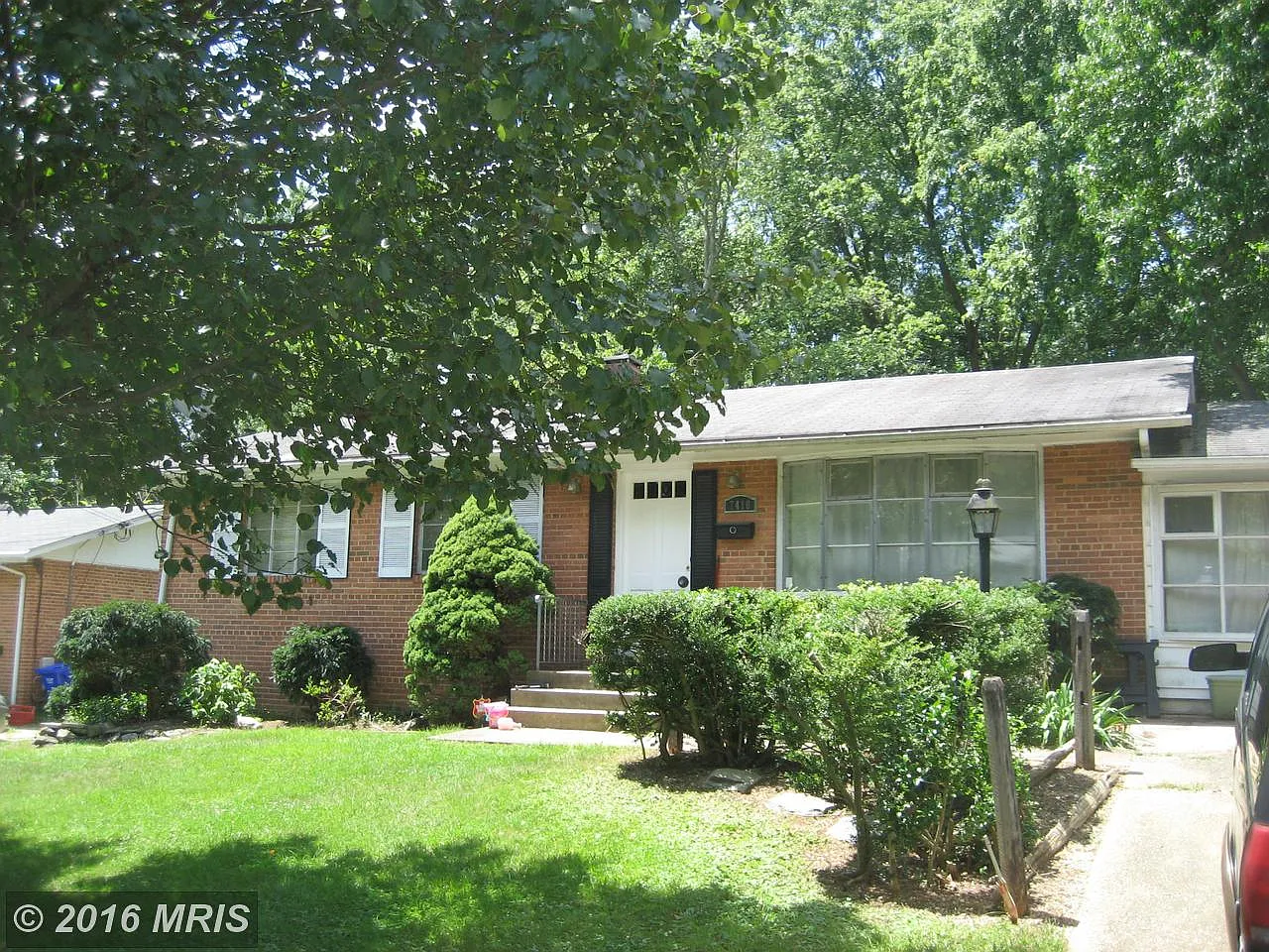 7410 Wellesley Dr photo 1