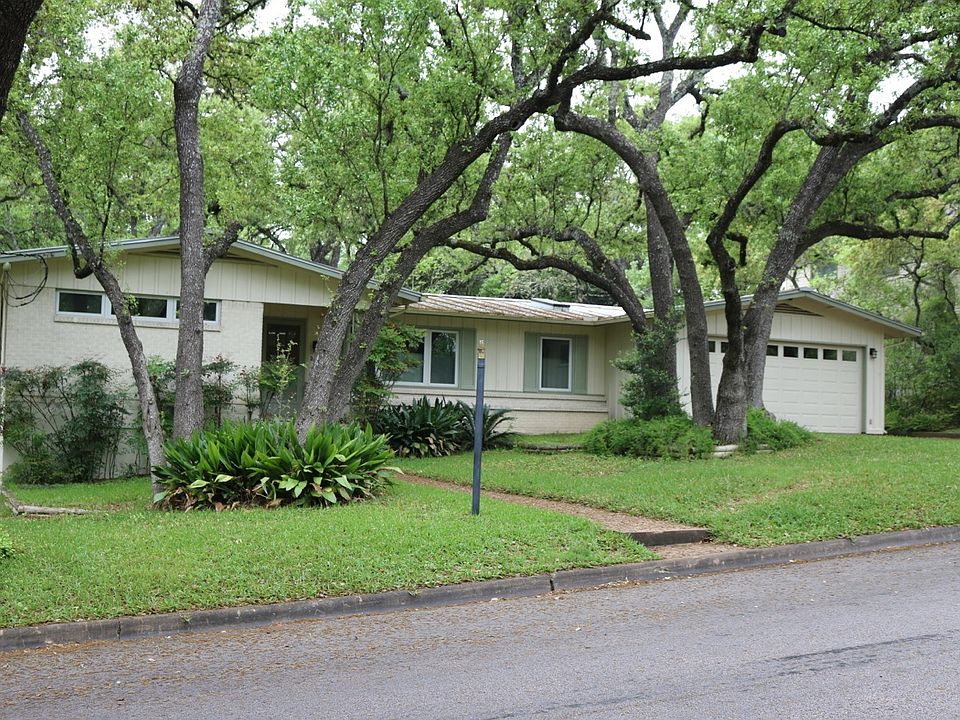 1st image of 207 W Spring Dr