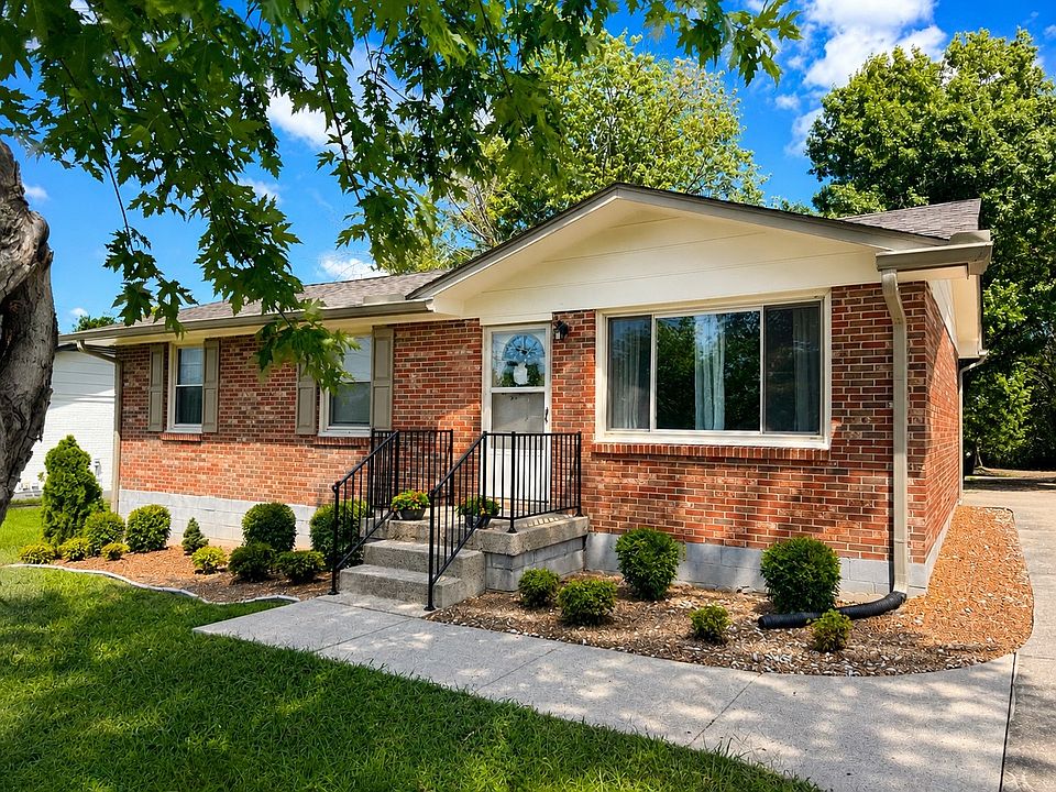 1st image of 211 Friendship Dr