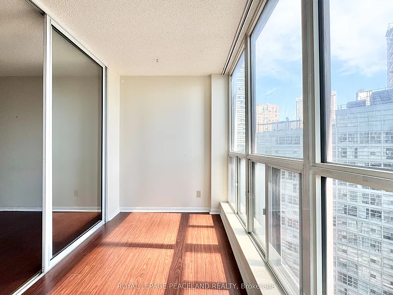 24 Wellesley St W #1709 — Photo 11