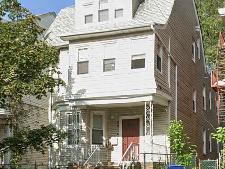 1st image of 39 Seymour Ave Floor 3