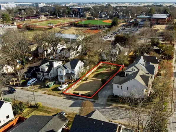 1520 Mercer Ave, College Park, GA 30337