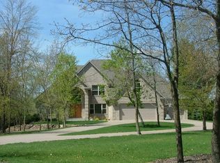2041 River Bend Rd, Plover, WI 54467