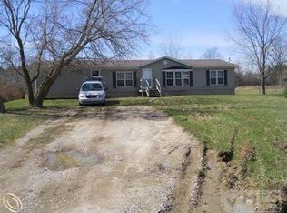 3387 Mackin Rd, Flint, MI 48504