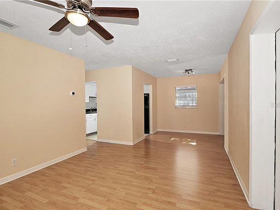 5th image of 4510 W Rogers Ave