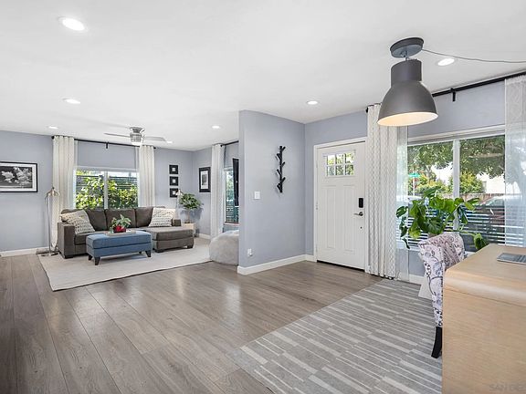 3rd image of 4407 Bancroft St