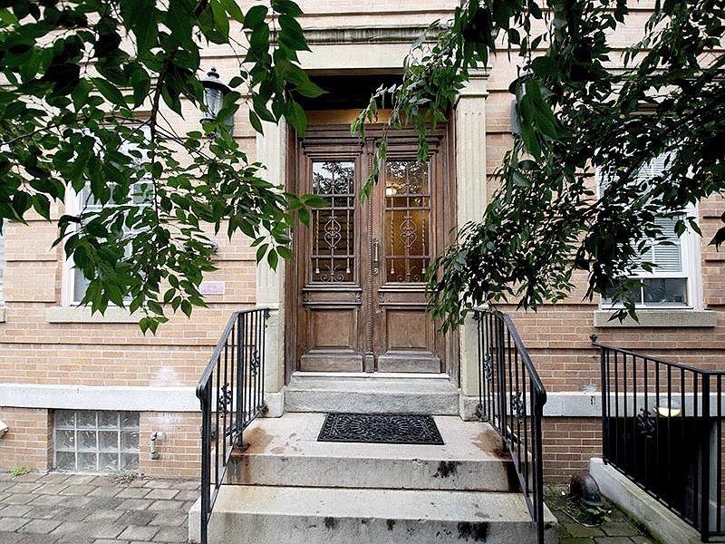 1st image of 133 Lafayette St APT 3R