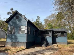 16 Davis St, Newnan, GA 30263