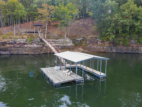 Image 4: Dock