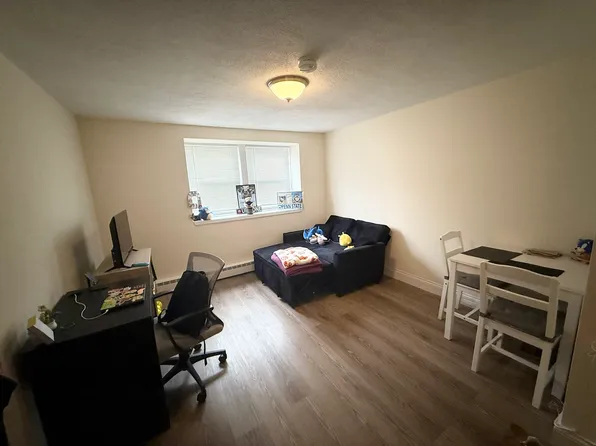 176 N Beacon St #1, Watertown, MA 02472