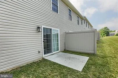 22 Spring View St — Photo 16