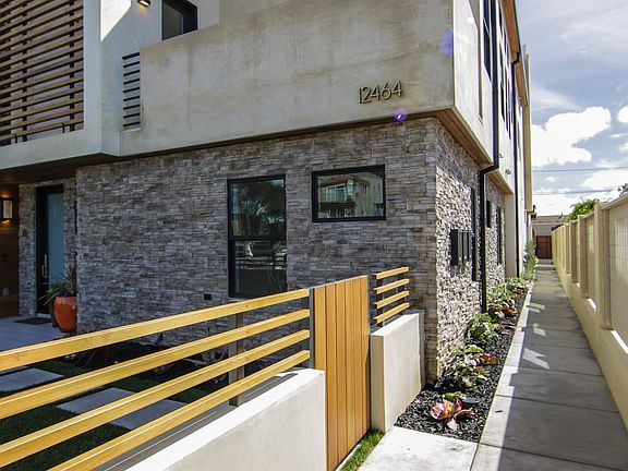 5th image of 12464 Washington Pl #B