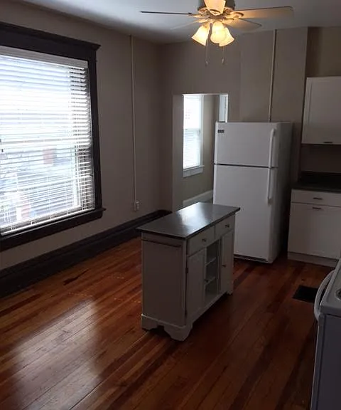 318 Washington St #B — Photo 5