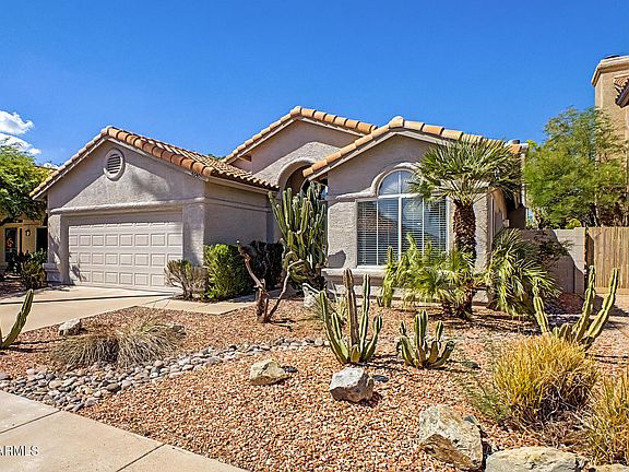 3rd image of 4640 E MICHELLE Drive
