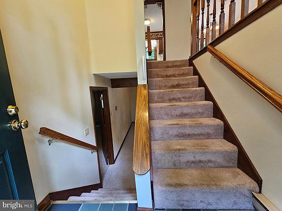 2nd image of 7898 Crofton Dr