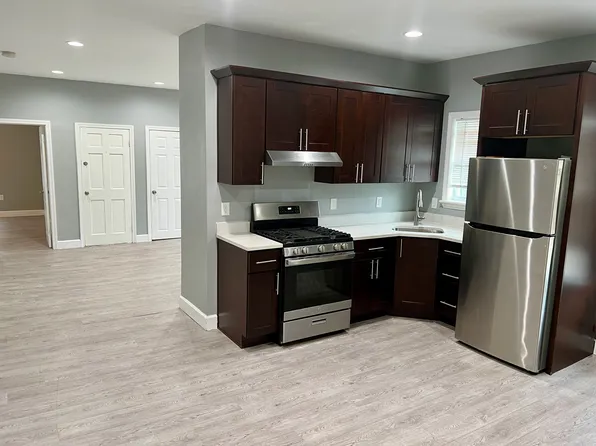 419 Montello St #1, Brockton, MA 02301