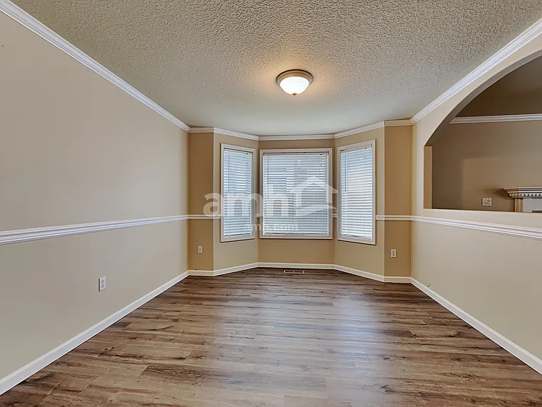 2512 NW 15th St — Photo 7