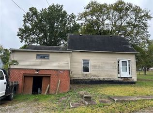 7086 Warren Sharon Rd, Brookfield, OH 44403