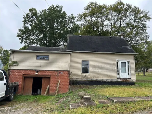 7086 Warren Sharon Rd, Brookfield, OH 44403