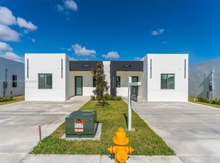 Oak Shire Homes, Miami, FL 33170