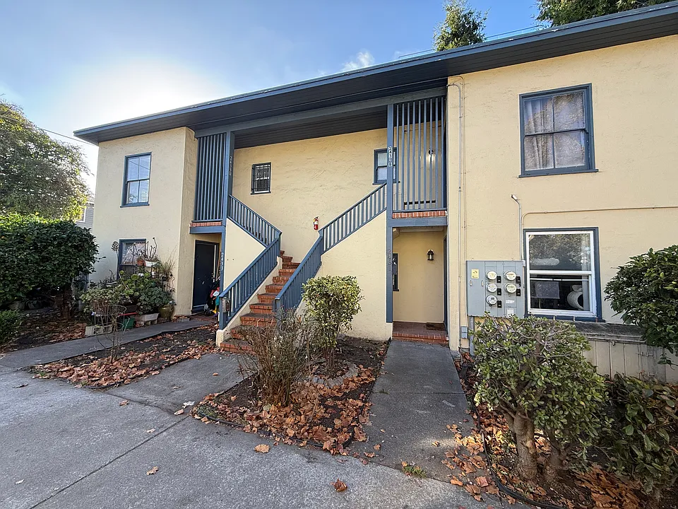 2433 San Pablo Ave #B