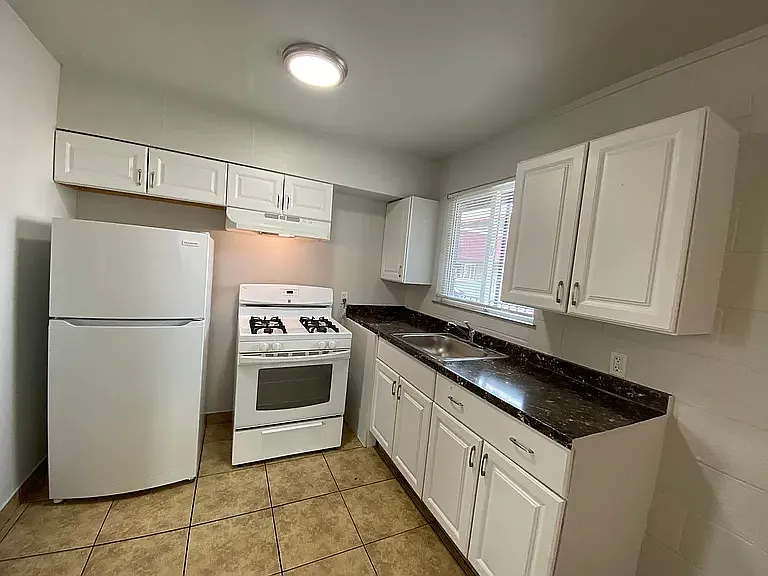 1560 Mill Street — Photo 1