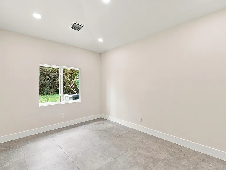 4701 Evergreen Ave — Photo 7