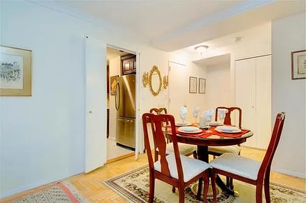 Rented by Shalimar G Realty Corp | media 3