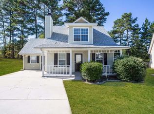 1378 N Hampton Dr, Hampton, GA 30228