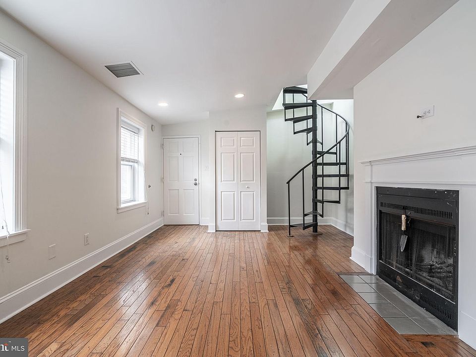 1st image of 1709 Wallace St #5