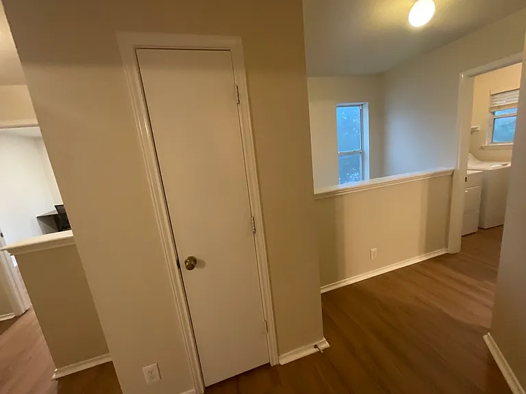 119 Adelaide Oaks — Photo 9