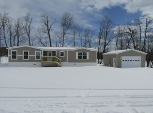 53 Applewood Dr, Highgate, VT 05459