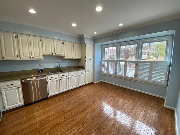 6323 Millwood Ct — Photo 2
