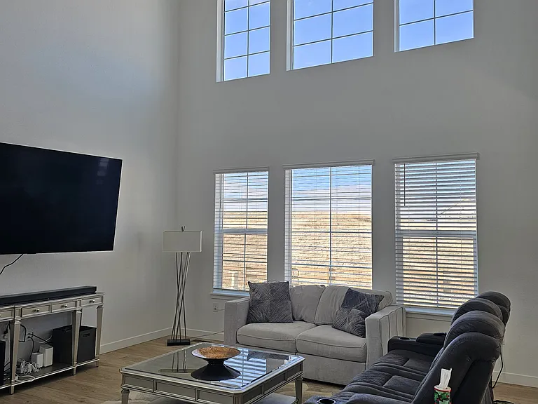 993 Sunrise Dr — Photo 8