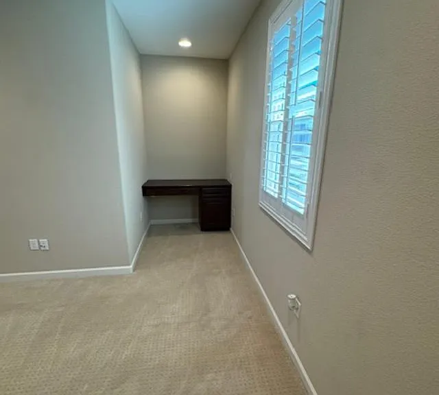 5652 Cornerstone Dr — Photo 24