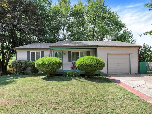 1104 Commission Rd, Greenwood, IN 46142