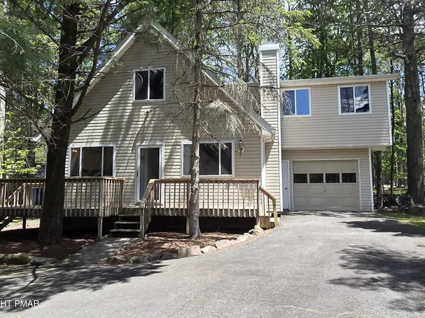 8232 Sunset Dr, Tobyhanna, PA 18466